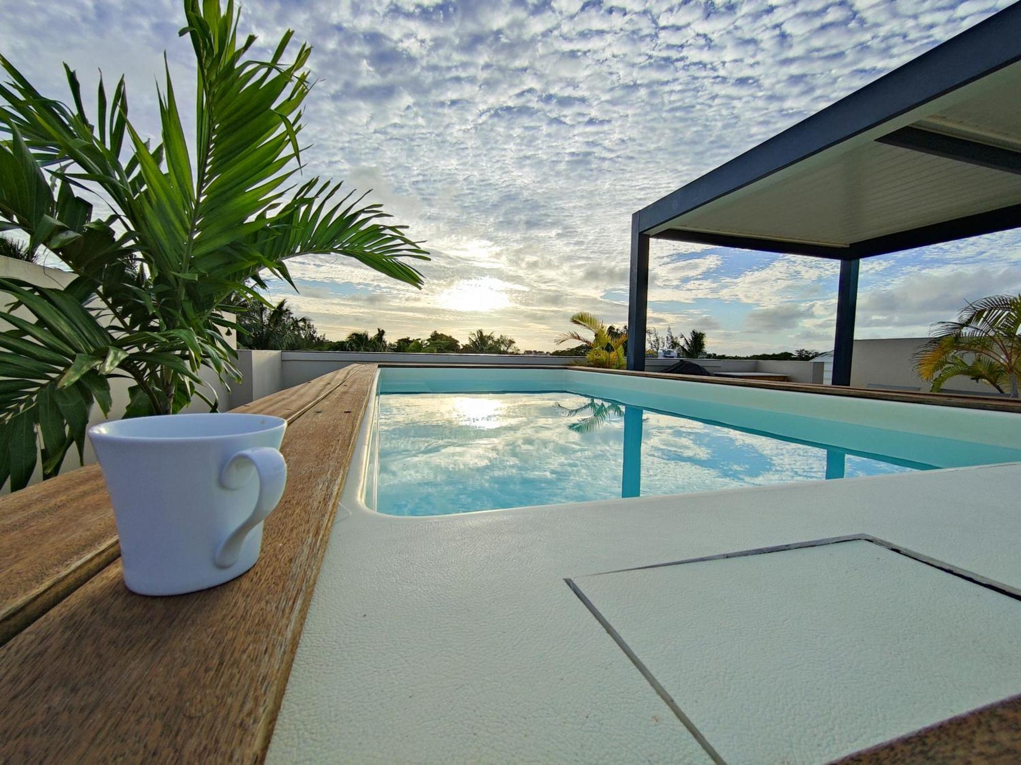 Villa Eden-2 Bedrooms With Private Rooftop Terrace & Pool, Access To Private Beachclub, Ki Residences, Pereybere - Managed By Ksn Grand-Baie Exterior photo